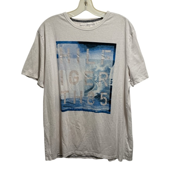 Tommy Hilfiger Tee Shirt - Picture 1 of 11